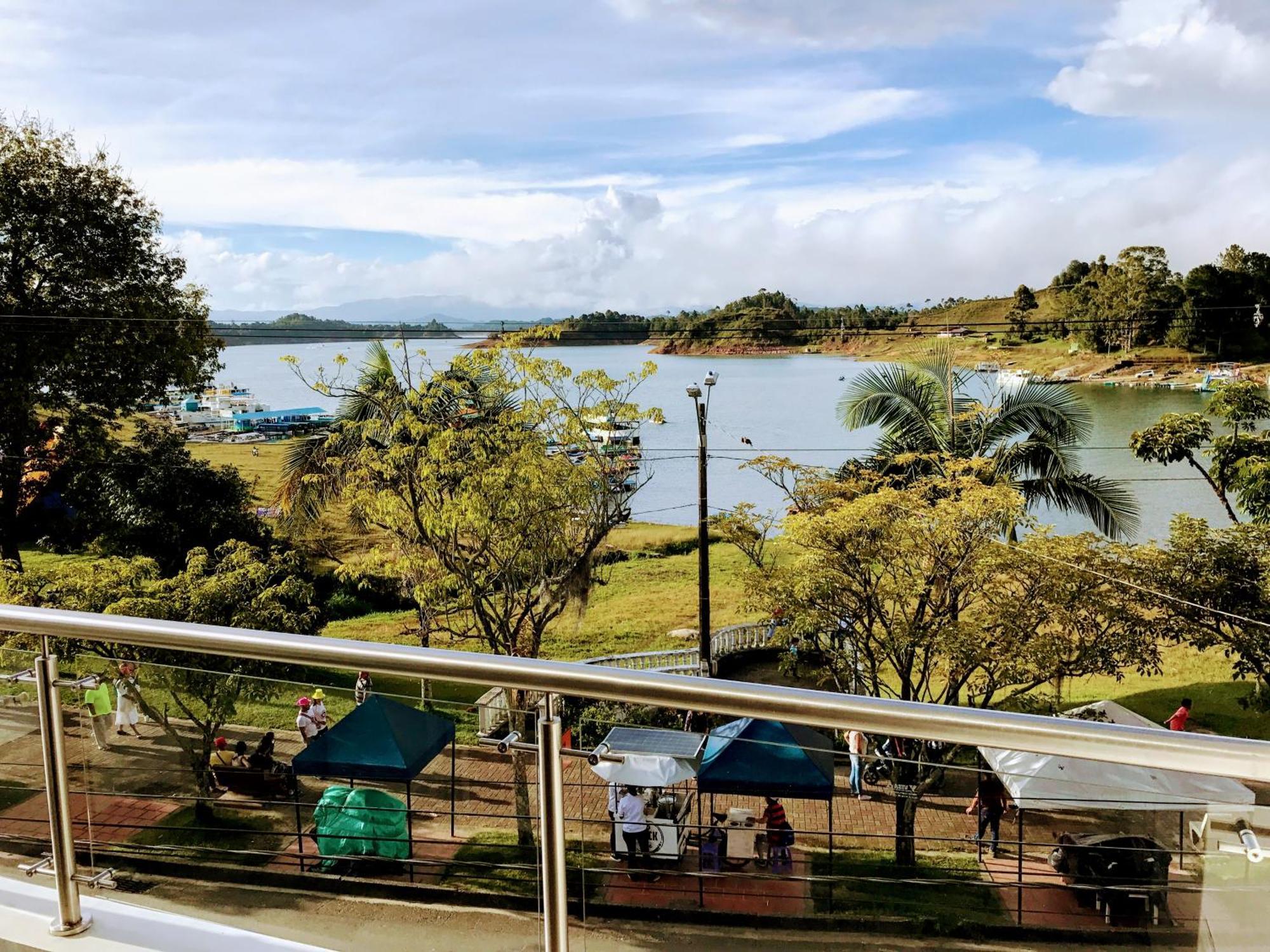 Aptos Vista Al Embalse, Frente Al Lago, Restaurantes, Bares Guatapé Zimmer foto